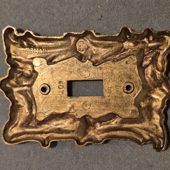 Vintage Ornate metal Light Switch Cover - Picture 2 of 2
